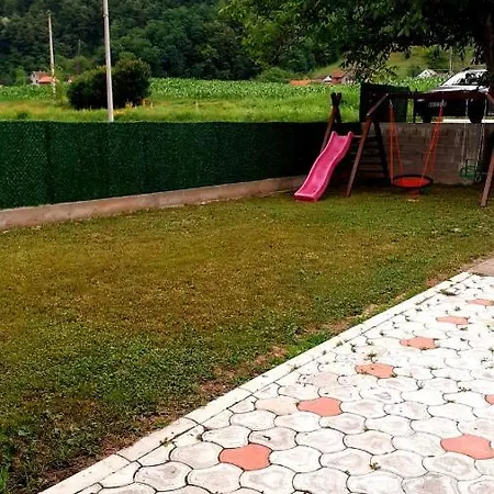 Maljkovic Drina بيت للعطل